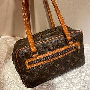 Authentic Louis Vuitton monogram cite mm!